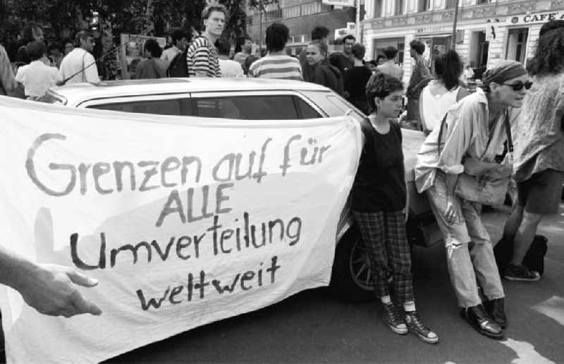 Demonstration against Roma deportation in Berlin. Demonstrators demonstrate and hold placards