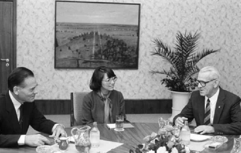 11.11.1986

Jermu Laine finnischer Außenhandelsminister bei W. Stoph im Ministerat

Umschlagnr.: 1226
