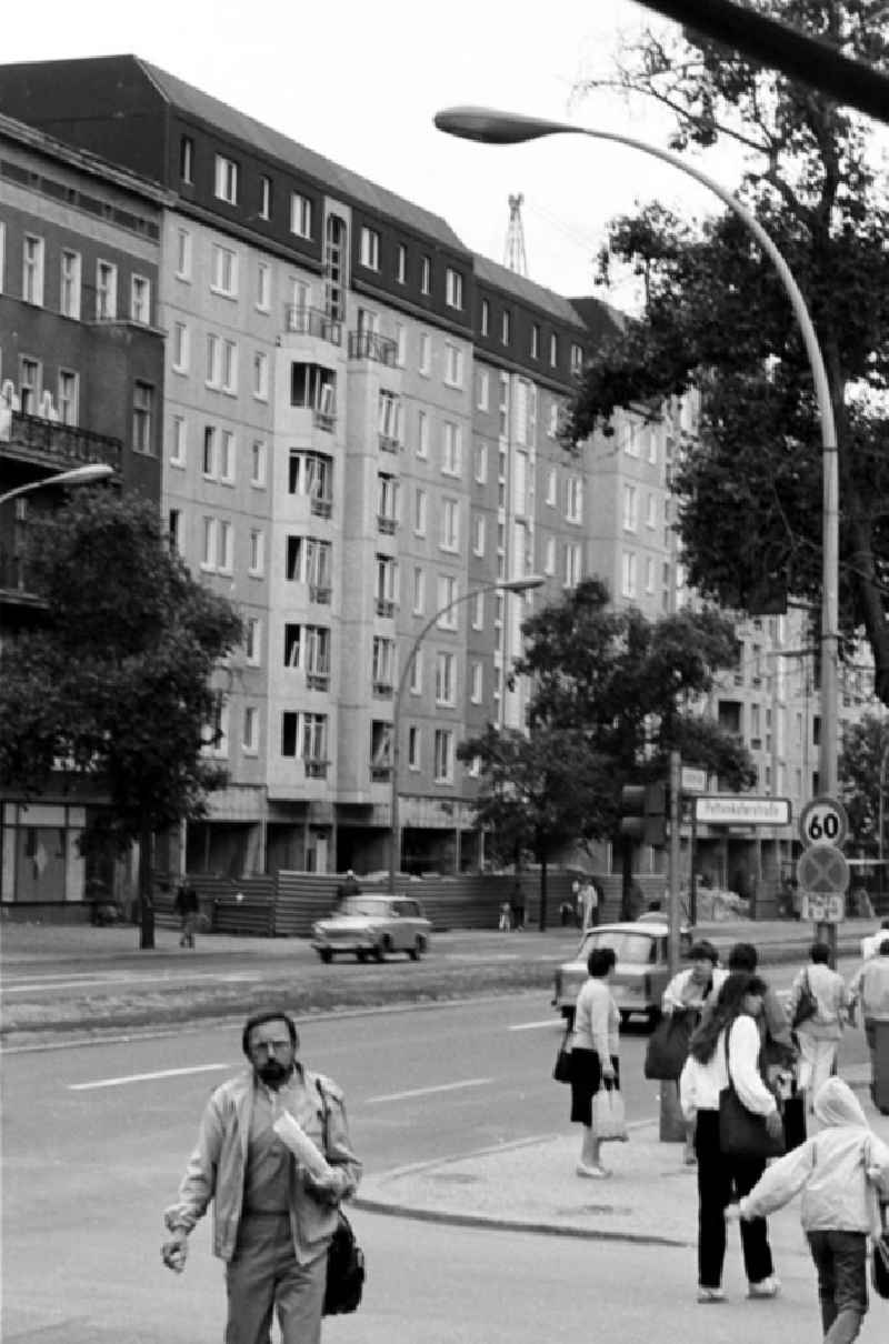 10.07.1986

Innerstädtischer Wohnungsbau
Wilhelm-Pieck-Strasse

Umschlagnr.: 81