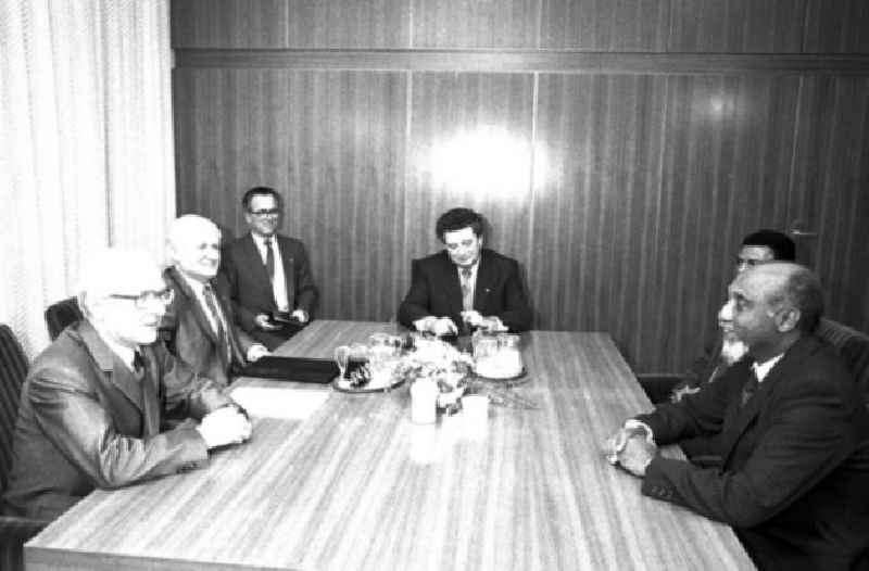 Erich Honecker empfing Mitglied der Frelimo-Führung Marcelino dos Santos aus Mocambique.