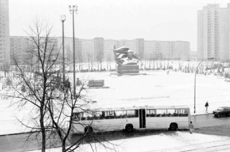 23.12.1986 Ernst-Thälmann Park im Prenzlauer Berg.