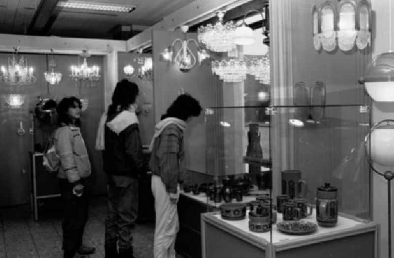 15.12.1986 Haus der Sowjetischen- und der Kulturwissenschaften.