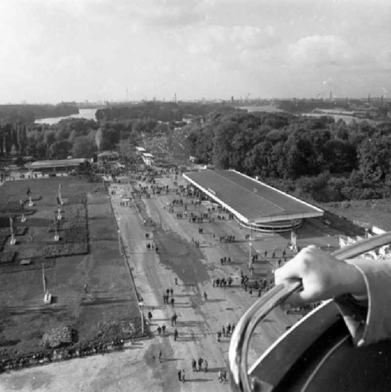 Oktober 1969
Kulturpark in Berlin Treptow
