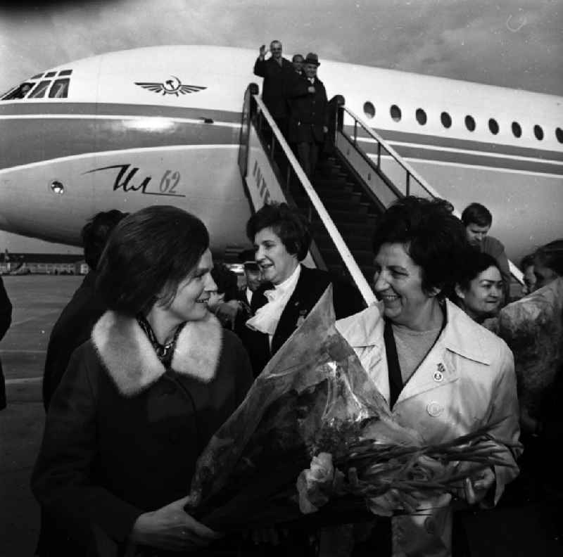Ankunft von Valentina Tereschkowa. Zentralflughafen Berlin-Schönefeld (