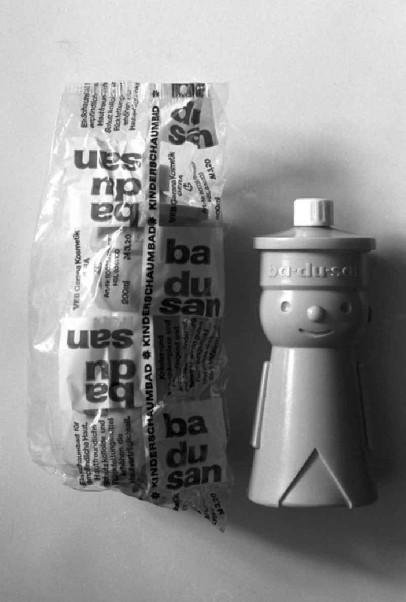 Eine Flasche ba-du-san für Kinder mit und ohne Verpackung. In den 6