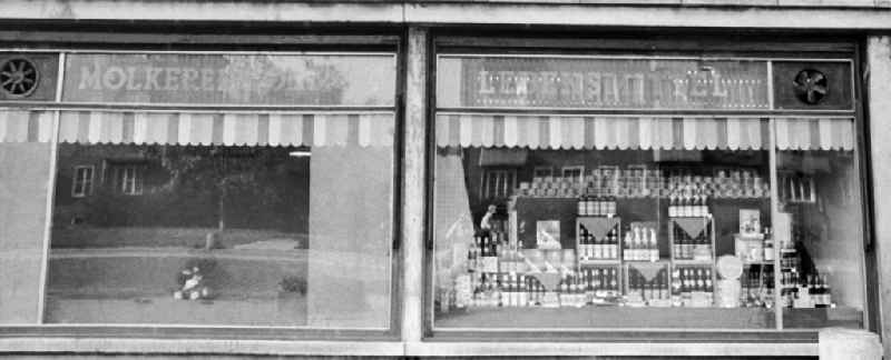 House front and Shopwindow for groceries retail store in the borough Berlin-Pankow or Prenzlauer Berg
