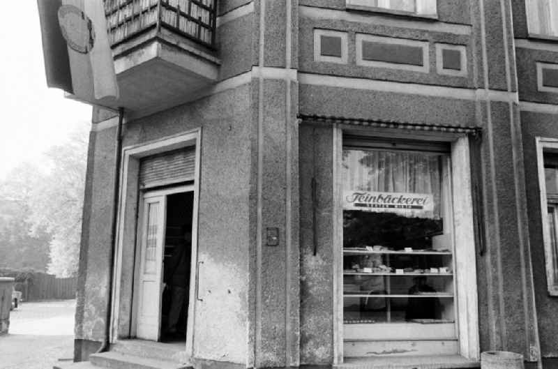 House front and Shopwindow for confectionery store in the borough Berlin-Pankow or Prenzlauer Berg