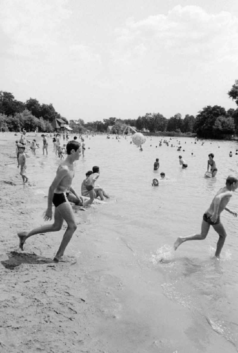 Fez-bath lake on the area of the children and suitable for young people time centre of Wuhlheide in Berlin, the former capital of the GDR, German democratic republic