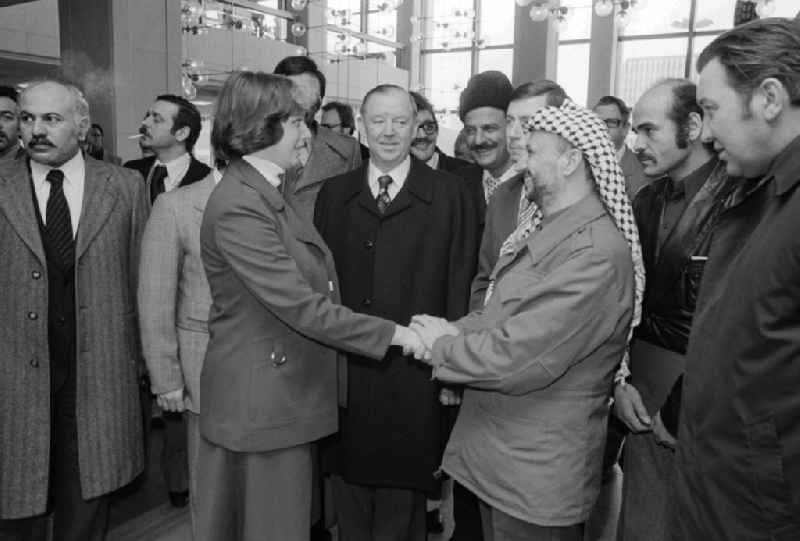 A delegation of PLO under the direction of Jassir Arafat (1929 - 20