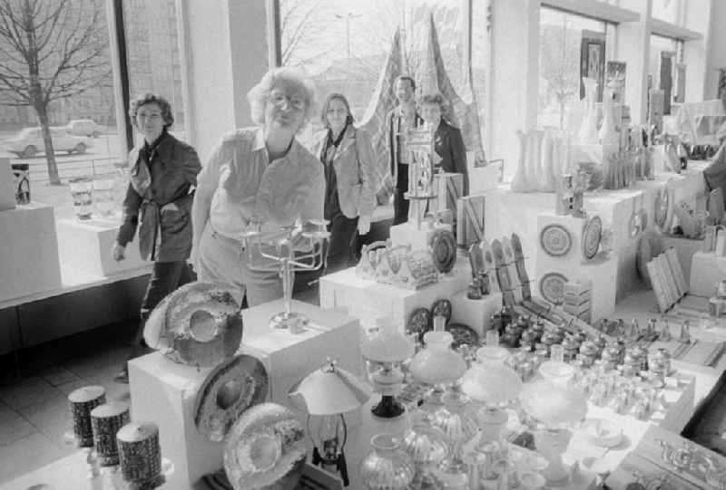 A shop for decoration, dishes and the like in the Karl-Marx-Allee in Berlin, the former capital of the GDR, German Democratic Republic