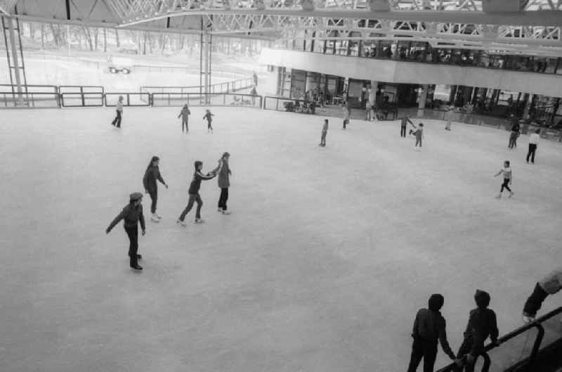 The skating road, called also Polarium, in the sports centre and recreation centre (SEZ) in Berlin, the former capital of the GDR, German democratic republic
