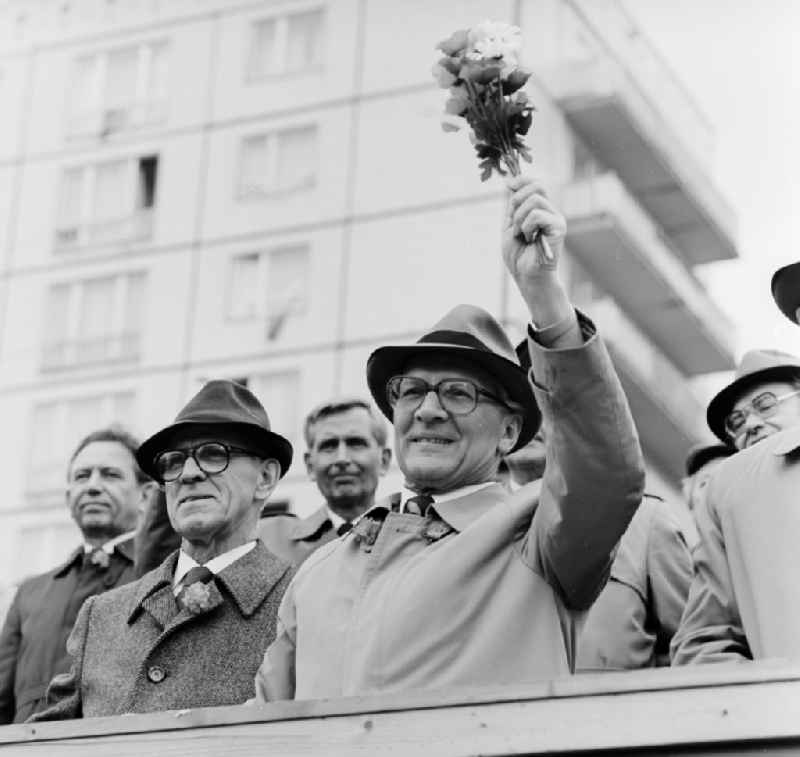 Erich Honecker (1912-1994), General Secretary of the Central Committee of the Central Committee of the SED Socialist Unity Party of Germany and Chairman of the State Council in the official gallery on the occasion of the traditional demonstration on May 1, the 'International Day of the Workers for Peace and Socialism', on Karl-Marx-Allee in Berlin, the former capital of the GDR, German Democratic Republic