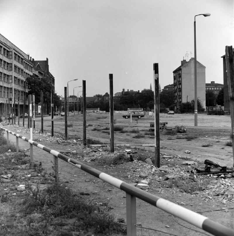 Former part of the Berlin Wall on the Michaelkirchplatz between Berlin - Kreuzberg and Berlin - Mitte, view to the Engeldamm and Bethaniendamm