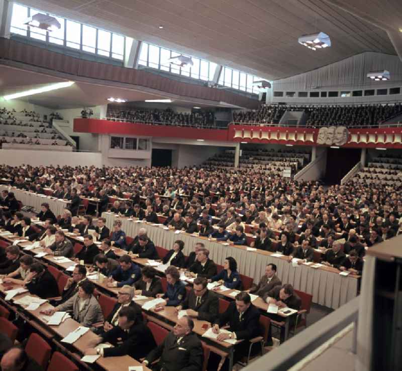 During a meeting on the VII Party Congress of the Socialist Unity Party of Germany SED in the Werner Seelenbinder Halle in the district of Prenzlauer Berg in the district Pankow in Berlin, the former capital of the GDR, German Democratic Republic