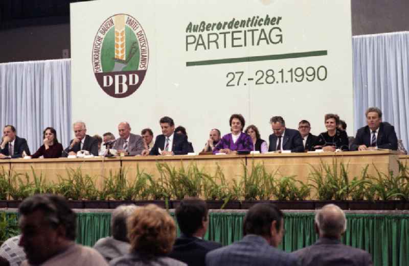 Participants and guests on the grandstand of the Extraordinary Party Congress of the DBD Democratic Farmers' Party of Germany in the district Lichtenberg in Berlin East Berlin on the territory of the former GDR, German Democratic Republic