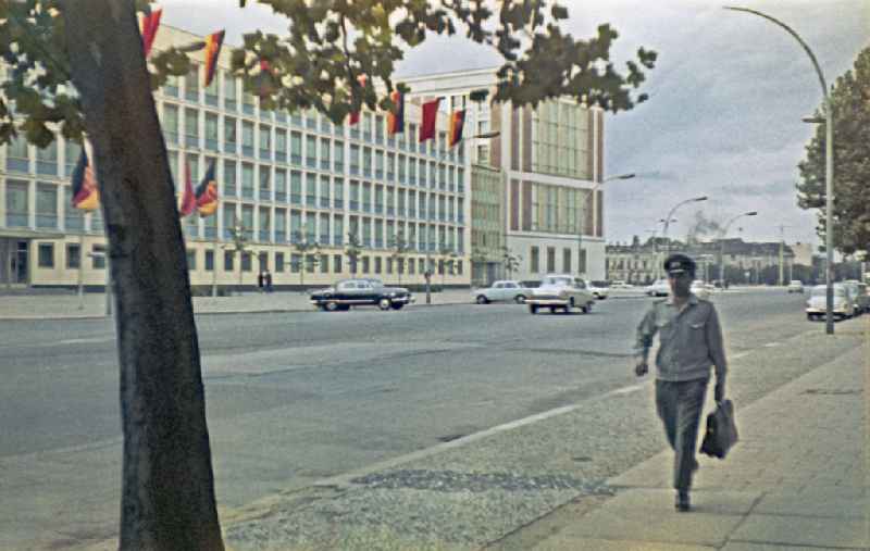 Pedestrians and passers-by in traffic auf der Breiten Strasse in Berlin Eastberlin on the territory of the former GDR, German Democratic Republic