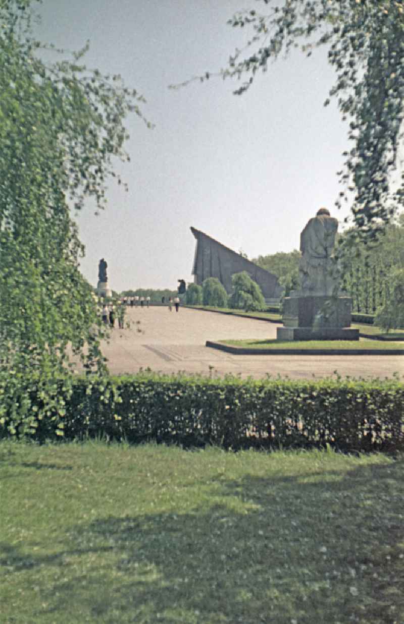 War memorial in memory of the fallen ' Sowjetisches Ehrenmal Treptow ' on street Puschkinallee - Treptower Park in Berlin Eastberlin on the territory of the former GDR, German Democratic Republic