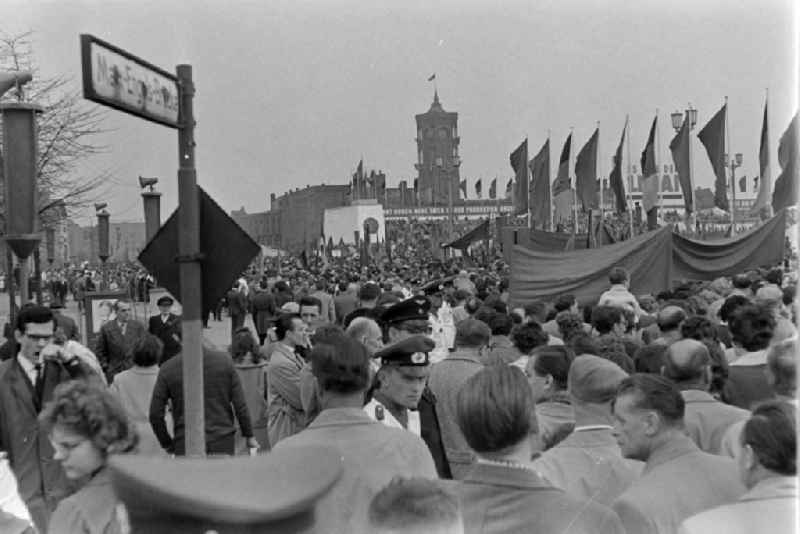 Opening event for young athletes 'Children and Youth Spartakiade' in the World Youth Stadium on Chausseestrasse in the Mitte district of Berlin East Berlin in the territory of the former GDR, German Democratic Republic