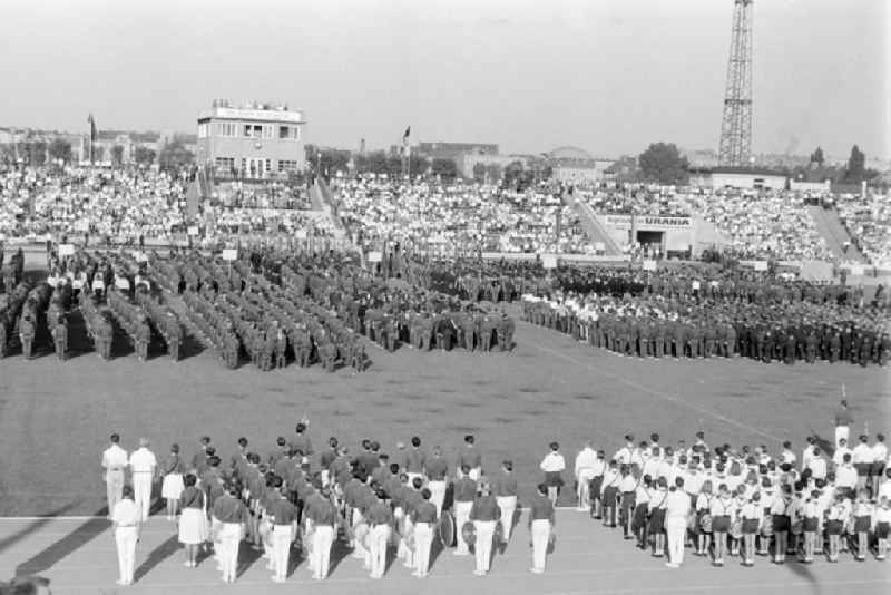 Opening event for young athletes 'Children and Youth Spartakiade' in the World Youth Stadium on Chausseestrasse in the Mitte district of Berlin East Berlin in the territory of the former GDR, German Democratic Republic