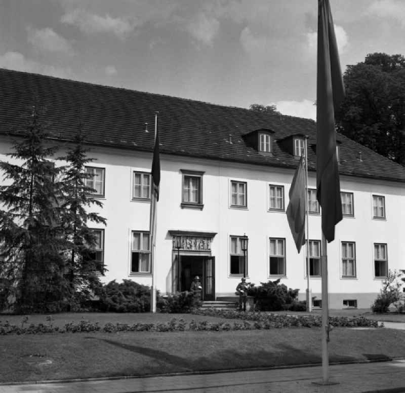 Presidential Chancellery at Schoenhausen Castle in Berlin-Niederschoenhausen on the territory of the former GDR, German Democratic Republic