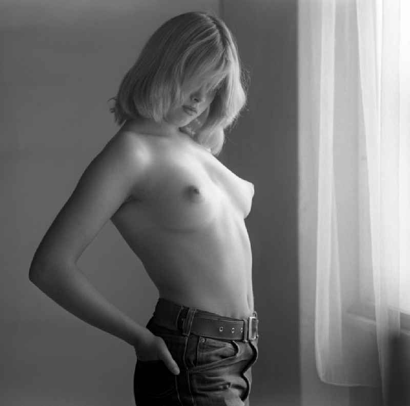 Nude of a young woman in Berlin, the former capital of the GDR, German Democratic Republic