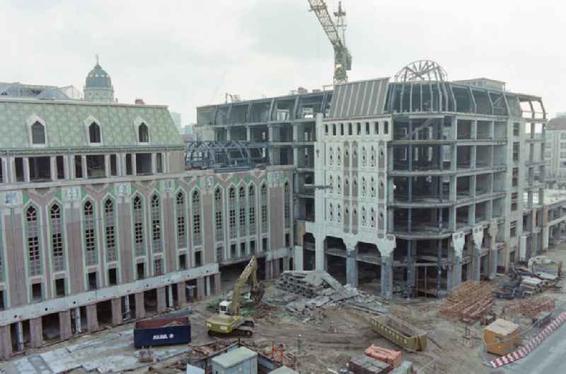 Demolition of the Friedrichstadtpassagen in Berlin-Mitte