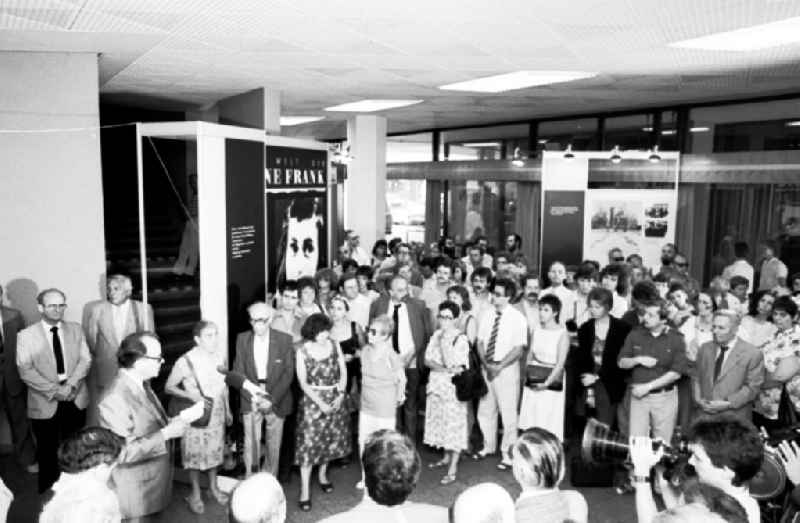 Eröffnung Anne Frank - Ausstellung am Fernsehturm
07.