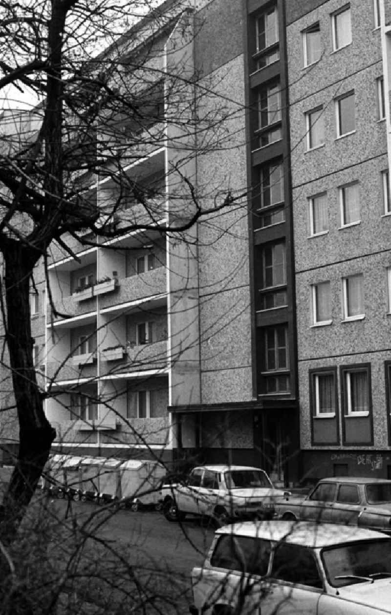 15.12.1986
Altersgerechtes Wohnen in der Max-Beer-Straße in Berlin-Mitte

Umschlagnr.: 1349