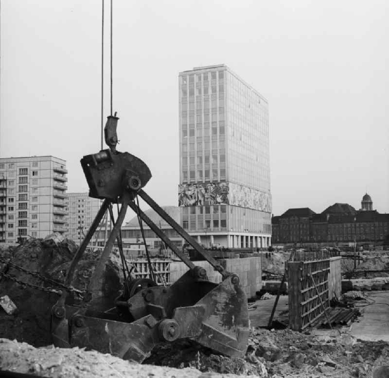 Public Works for the subway and car tunnel at Alexanderplatz in Berlin - Mitte