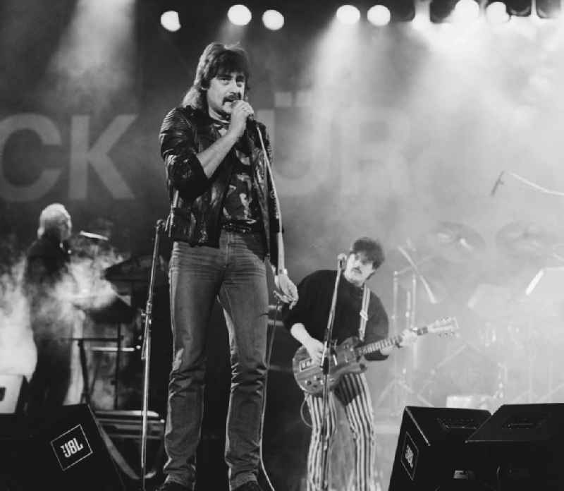 Rock for peace was a music festival in East Berlin's Palace of the Republic, which took place from 1982 to 1987 and was declared by the organizers as an annual highlight on the rock scene of the GDR