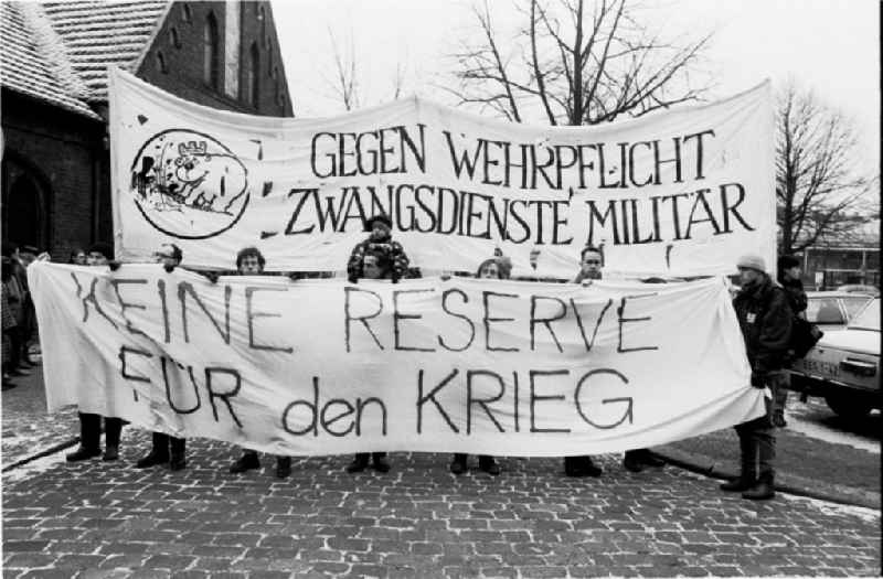 Demo der Wehrdienstverweigerer in Berlin/Pankow