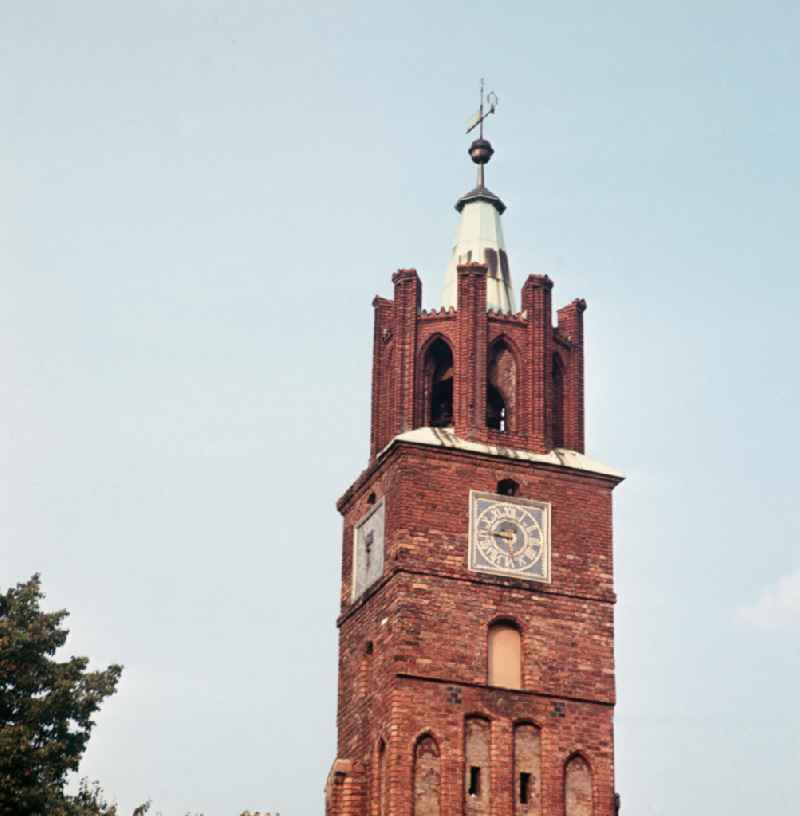 Turm des Rathauses am Altstädtischer Markt in Brandenburg an der Havel.
