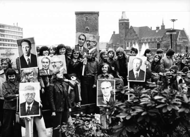 Trellis formation with banners and pictures on the roadside by students and young people in Chemnitz - Karl-Marx-Stadt in the state Saxony on the territory of the former GDR, German Democratic Republic