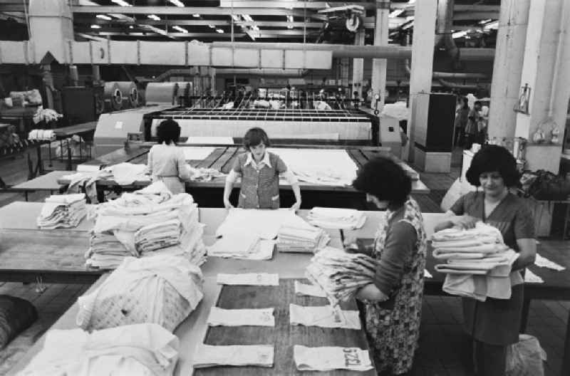Workplace and factory equipment of the large laundry of the VEB Textilreinigung in Chemnitz - Karl-Marx-Stadt, Saxony in the area of the former GDR, German Democratic Republic