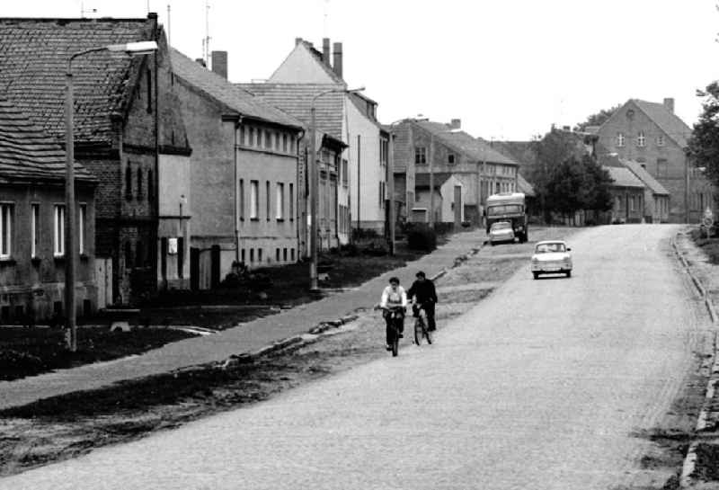 Typisches Strassenbild einer Ostdeutschen Kleinstadt.