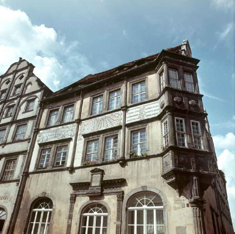 Blick auf historische Bürgerhäuser am Untermarkt in Görlitz.