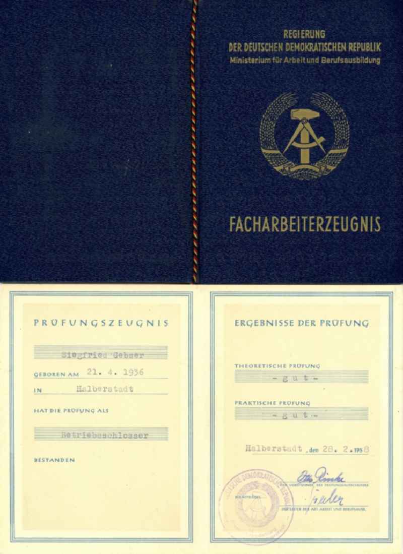 Reproduction ' Facharbeiterzeugnis Betriebsschlosser ' issued in Halberstadt in the state Saxony-Anhalt on the territory of the former GDR, German Democratic Republic