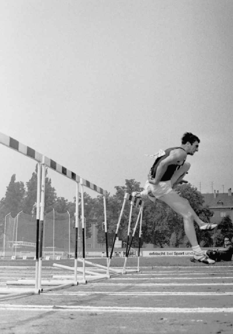 27.-30.07.1967
XX. Leichtathletik Meisterschaft Halle
110 m Hürden (1