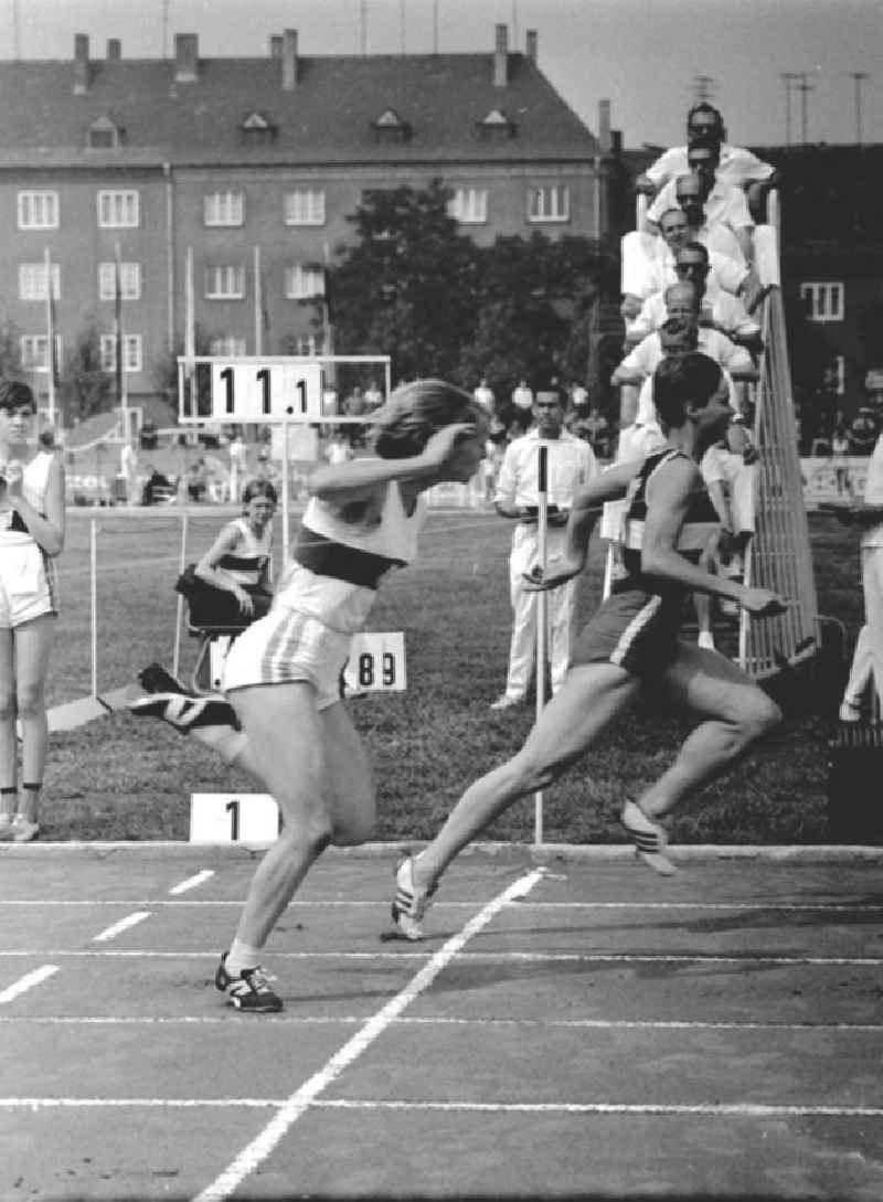 27. -30.07.1967
XX. Leichtathletik Meisterschaft Halle
Regina Höfer
Vorlauf 8