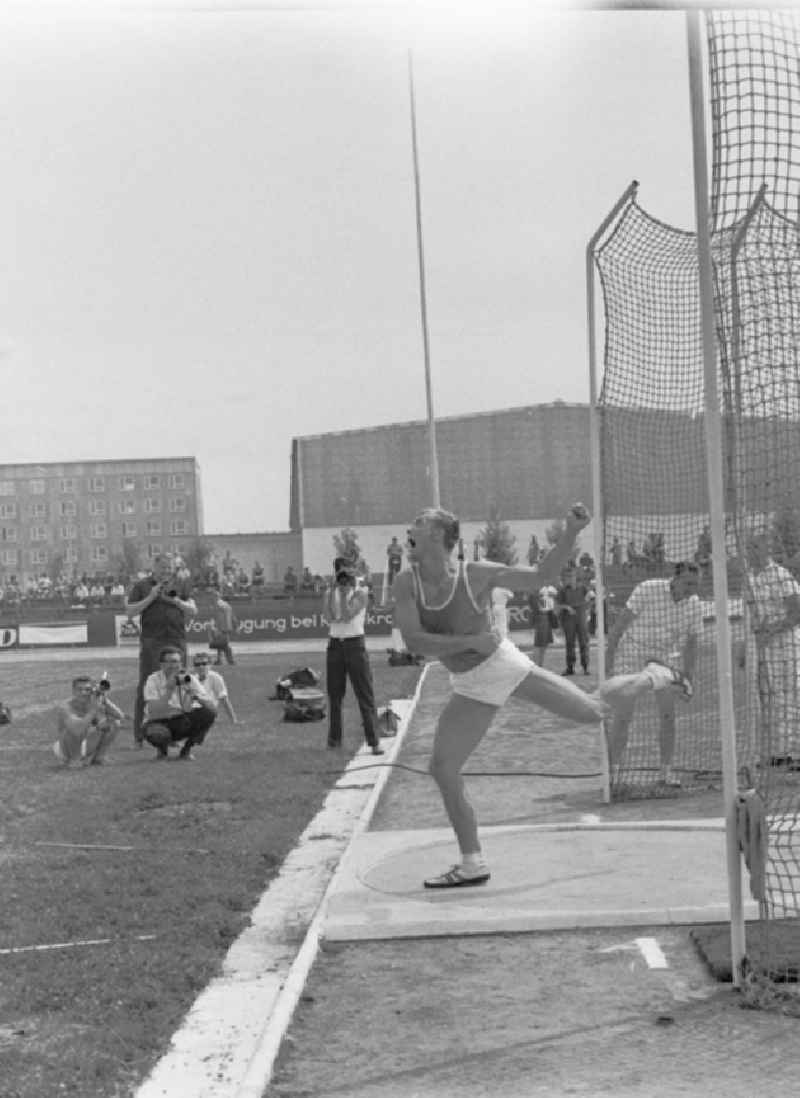 27.-30.07.1967
XX. Leichtathletik Meisterschaft Halle
Max Klauß, Diskus (1
