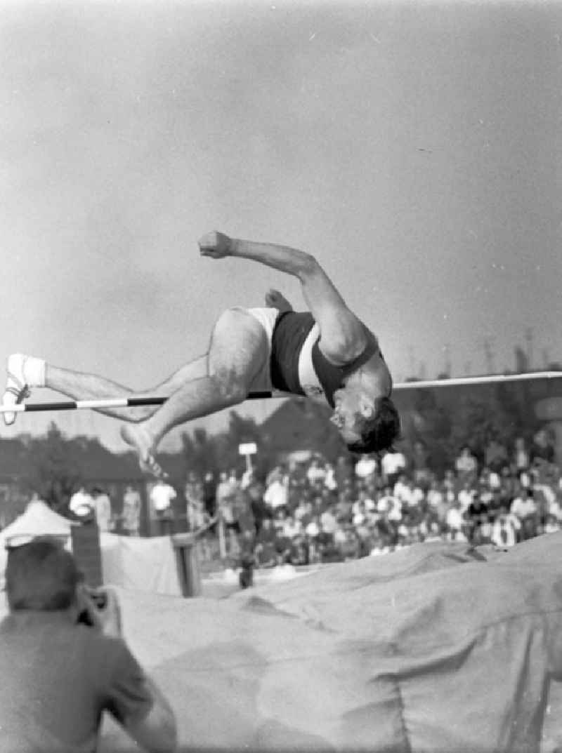 27.-30.07.1967
XX. Leichtathletik Meisterschaft Halle
Manfred Tiedtke (1