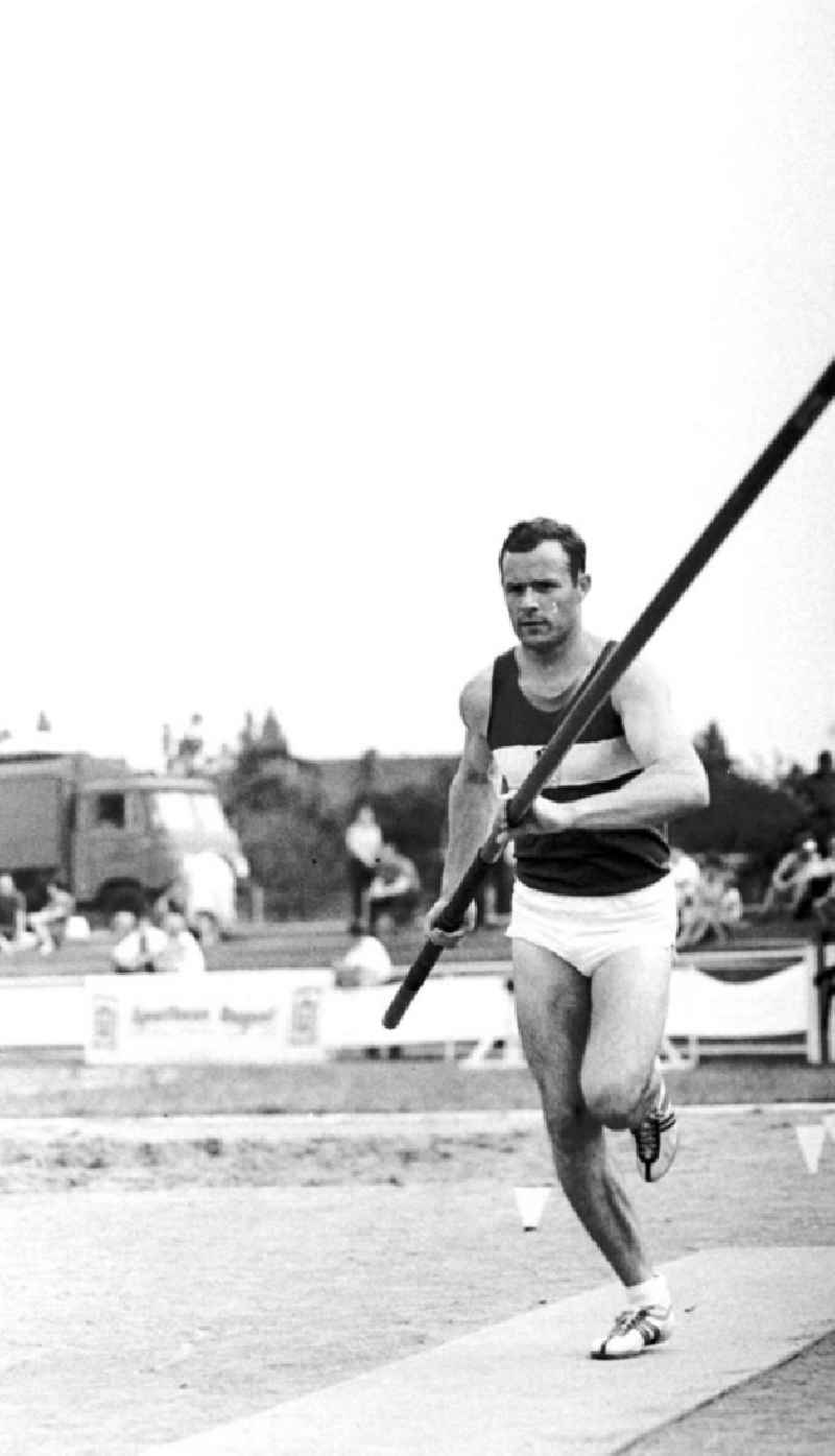 27.-30.07.1967
XX. Leichtathletik Meisterschaft Halle
Manfred Tiedtke (1