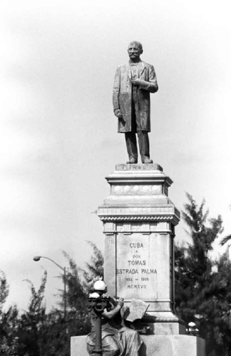Blick auf das Monument für Tomás Estrada Palma in Havanna, von 1902 bis 19