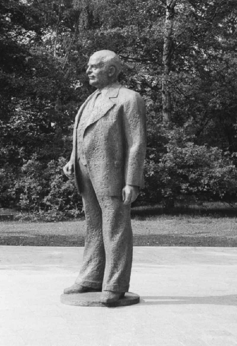 Willhelm Pieck monument at the entrance of the pioneer's republic Wilhelm Pieck in the Werbellin lake in Joachimsthal in the federal state Brandenburg in the area of the former GDR, German democratic republic