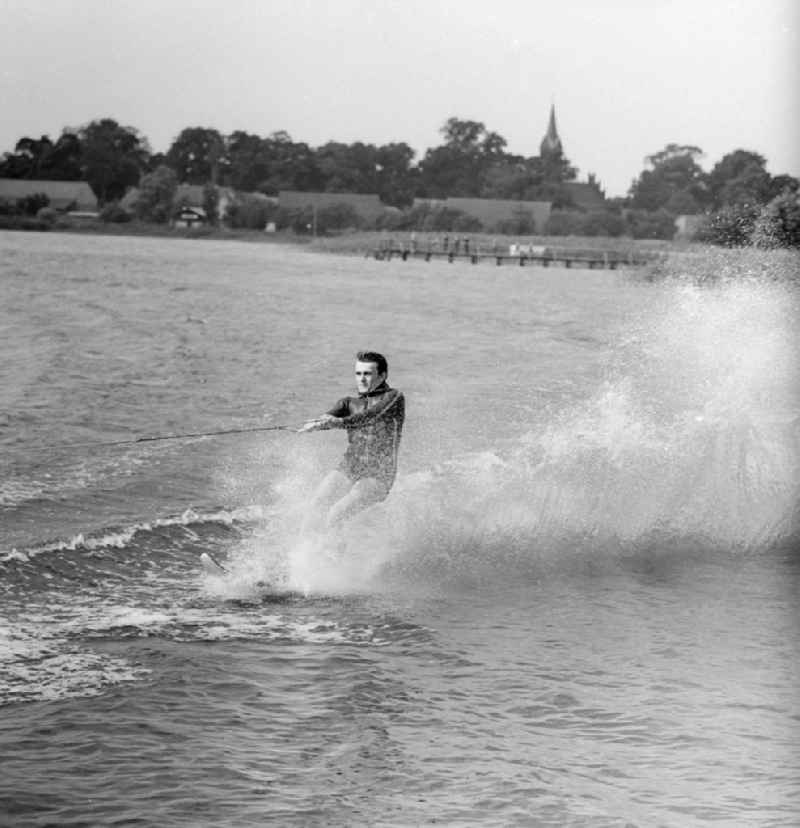 Man rides water skiing on the Kruepelsee in Kablow in today's federal state of Brandenburg