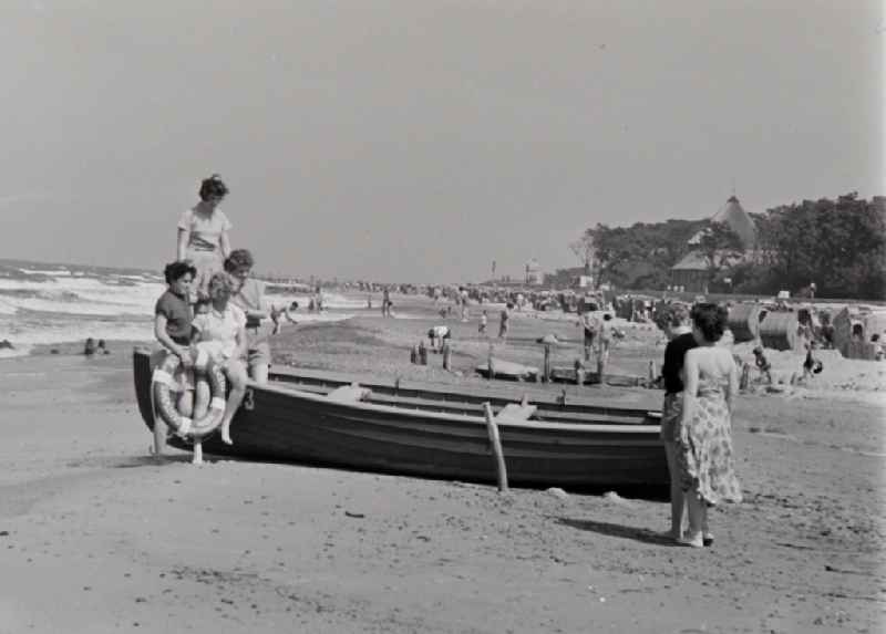 Beach activity and recreation on the Baltic Sea beach in Kuehlungsborn in the state Mecklenburg-Western Pomerania on the territory of the former GDR, German Democratic Republic