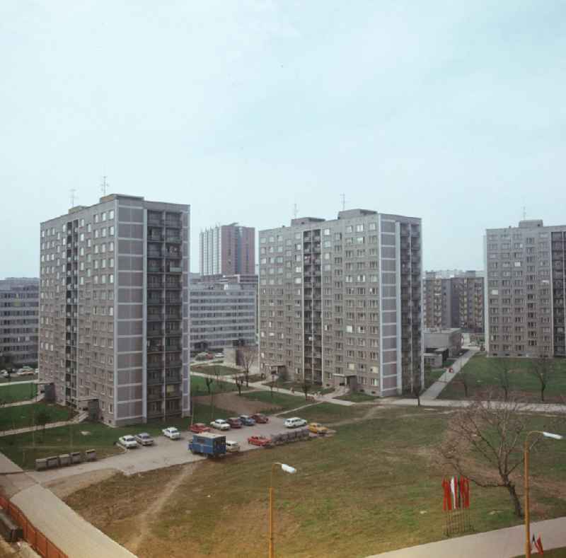 Blick auf eine Plattenbausiedlung in der slowakischen Stadt Kosice. Wie in der DDR und anderen sozialistischen Ländern entstanden auch in der CSSR in den 70er und 8