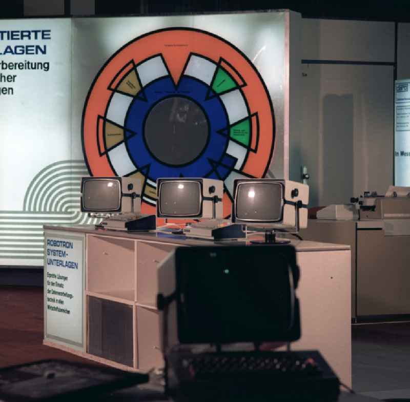 Data processing technics from the Robotron combine at the trade fair Leipzig