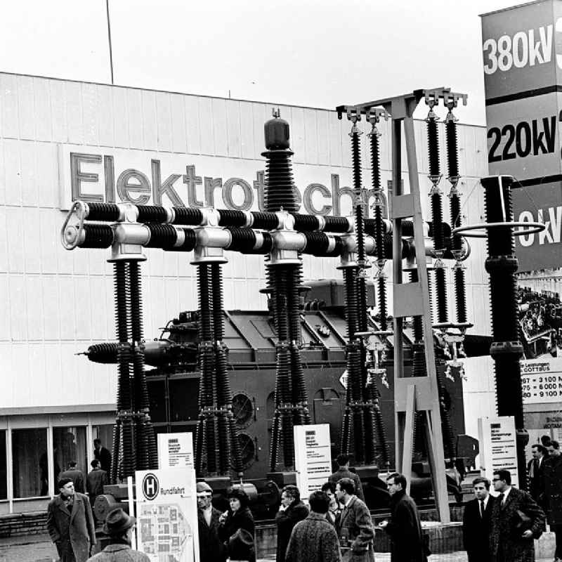 März 1967
Technische Messe in Leipzig (Sachsen)
Elektrotechnik

Umschlagnr.: 12