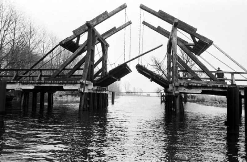 Mecklenburg
Brücke
21.12.9